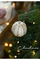 Kit 8 Bolas Decorativas de Natal em Tons Neutros – Estilo Nórdico Elegante