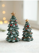Mini Árvore de Natal Decorativa em Resina – Cenário Elegante