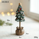 Mini Árvore de Natal Decorativa em Resina – Cenário Elegante