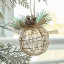 Bola Decorativa em Metal Vazado – Design Contemporâneo