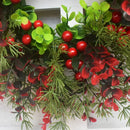 Guirlanda de Natal com Eucalipto e Frutas Vermelhas – Elegância Natural