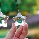 Kit 2 Pingentes de Cristal em Formato Estrela – Efeito Luz
