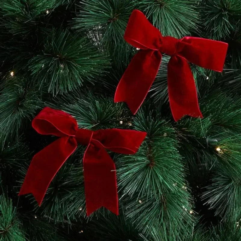 Laços de Natal em Veludo Vermelho – Detalhes Clássicos e Sofisticados